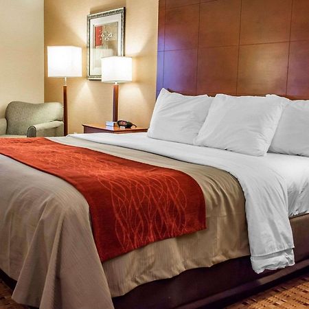 Comfort Inn & Suites Franklin East Bagian luar foto