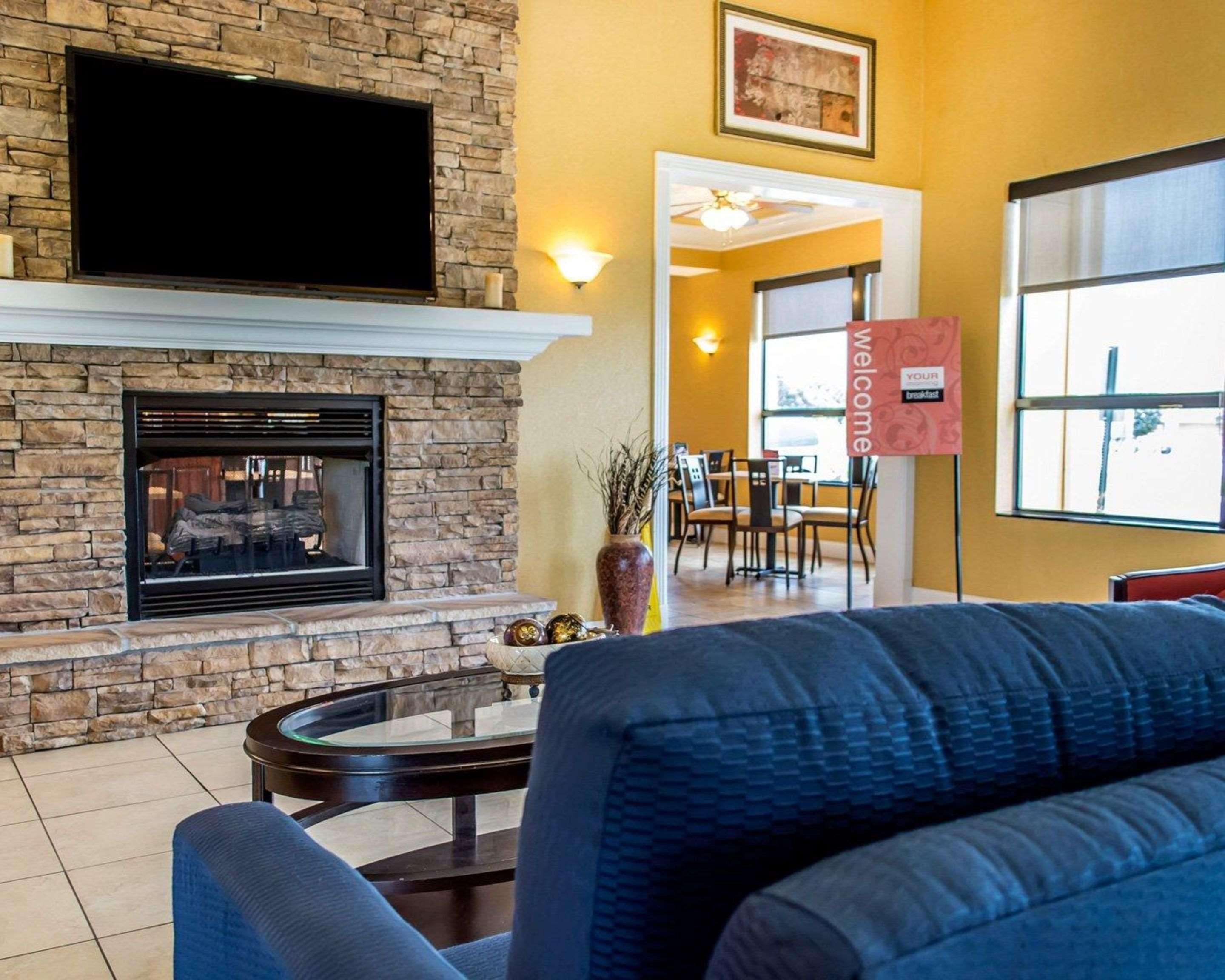Comfort Inn & Suites Franklin East Bagian luar foto