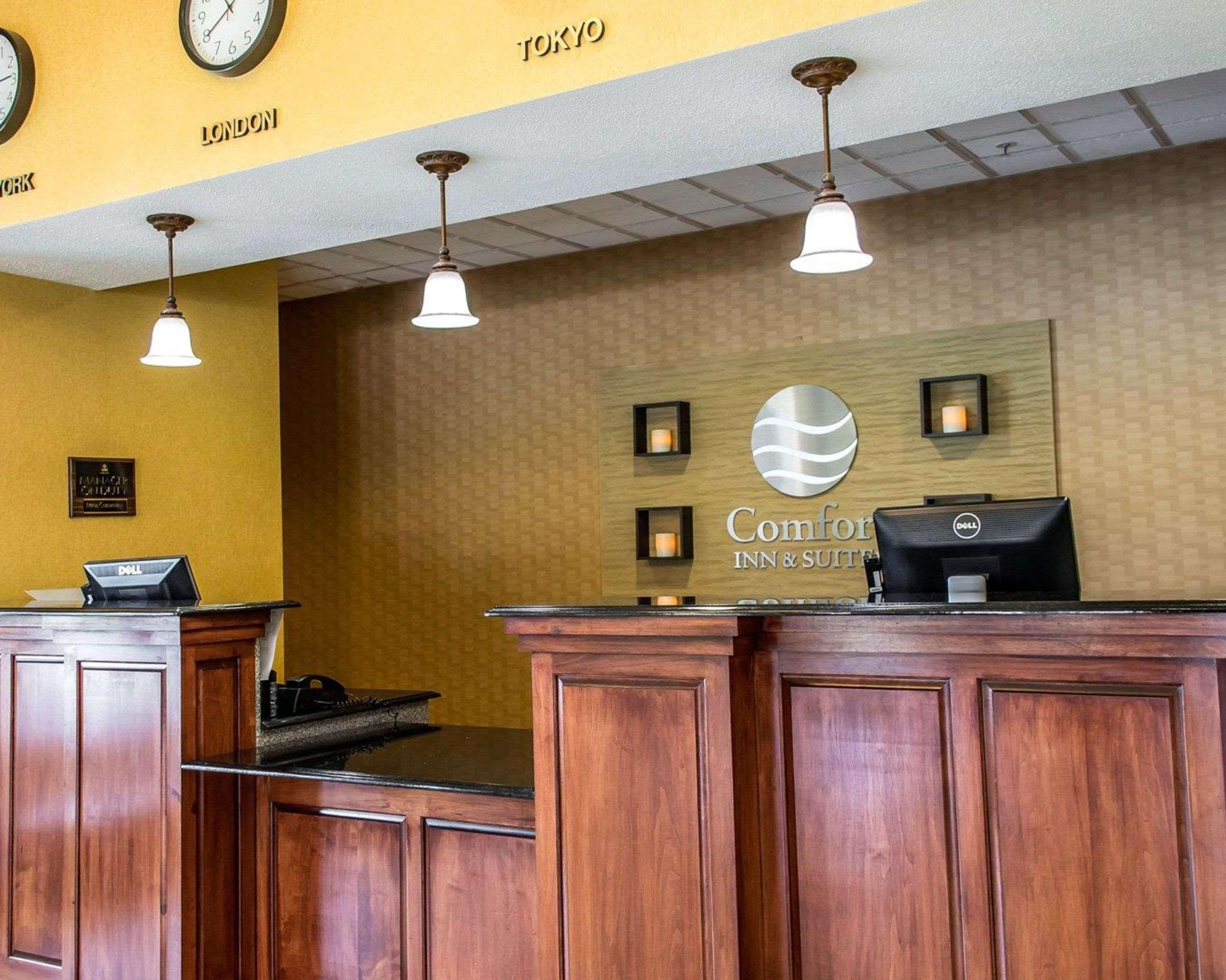 Comfort Inn & Suites Franklin East Bagian luar foto