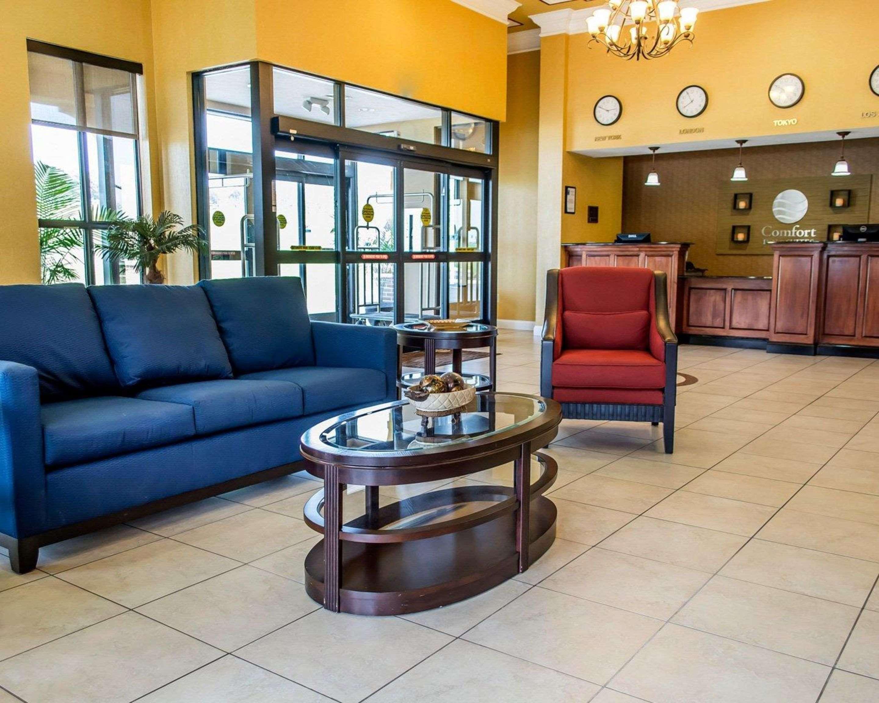 Comfort Inn & Suites Franklin East Bagian luar foto