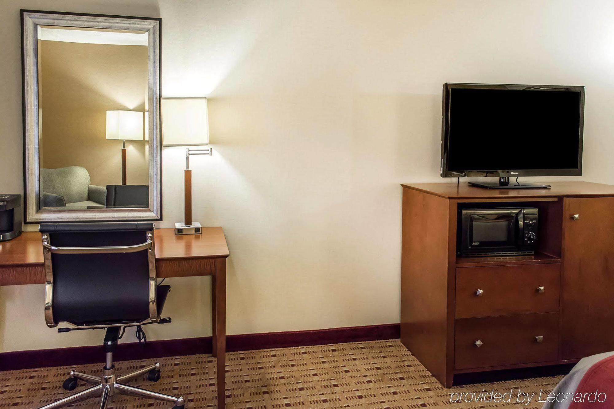 Comfort Inn & Suites Franklin East Bagian luar foto
