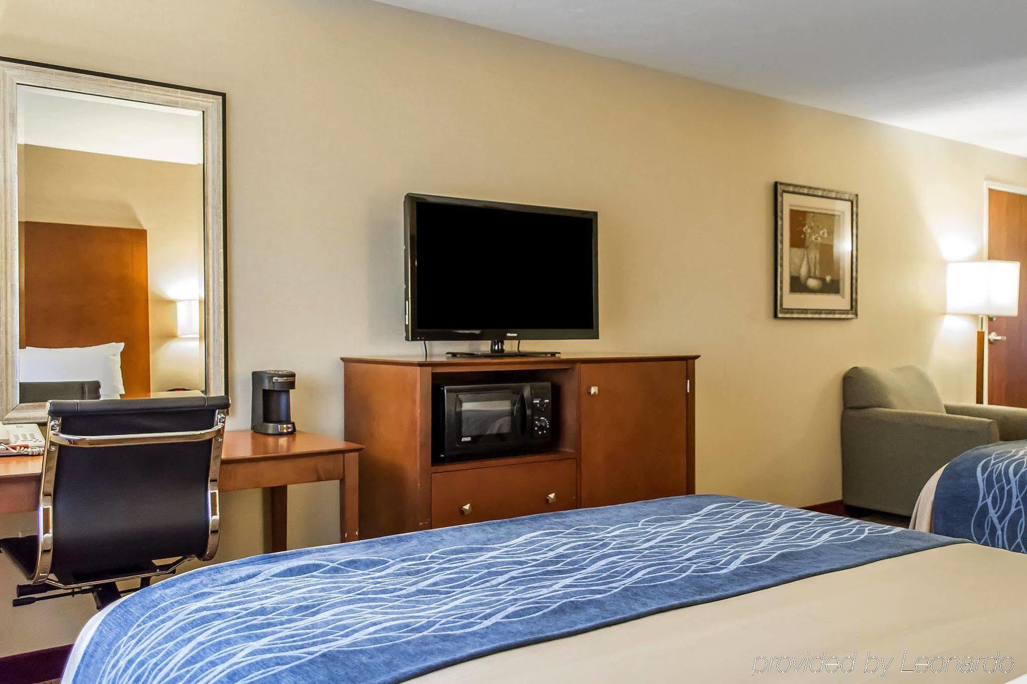 Comfort Inn & Suites Franklin East Bagian luar foto