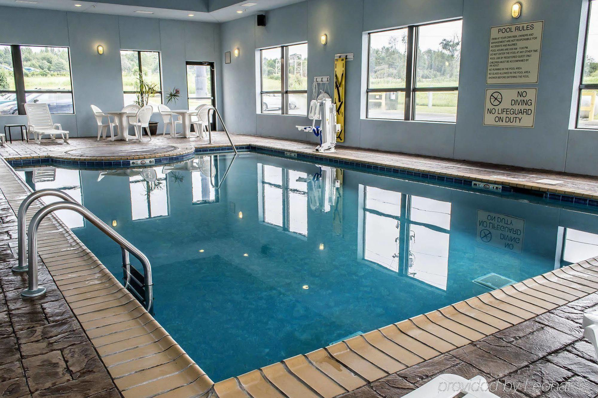 Comfort Inn & Suites Franklin East Bagian luar foto