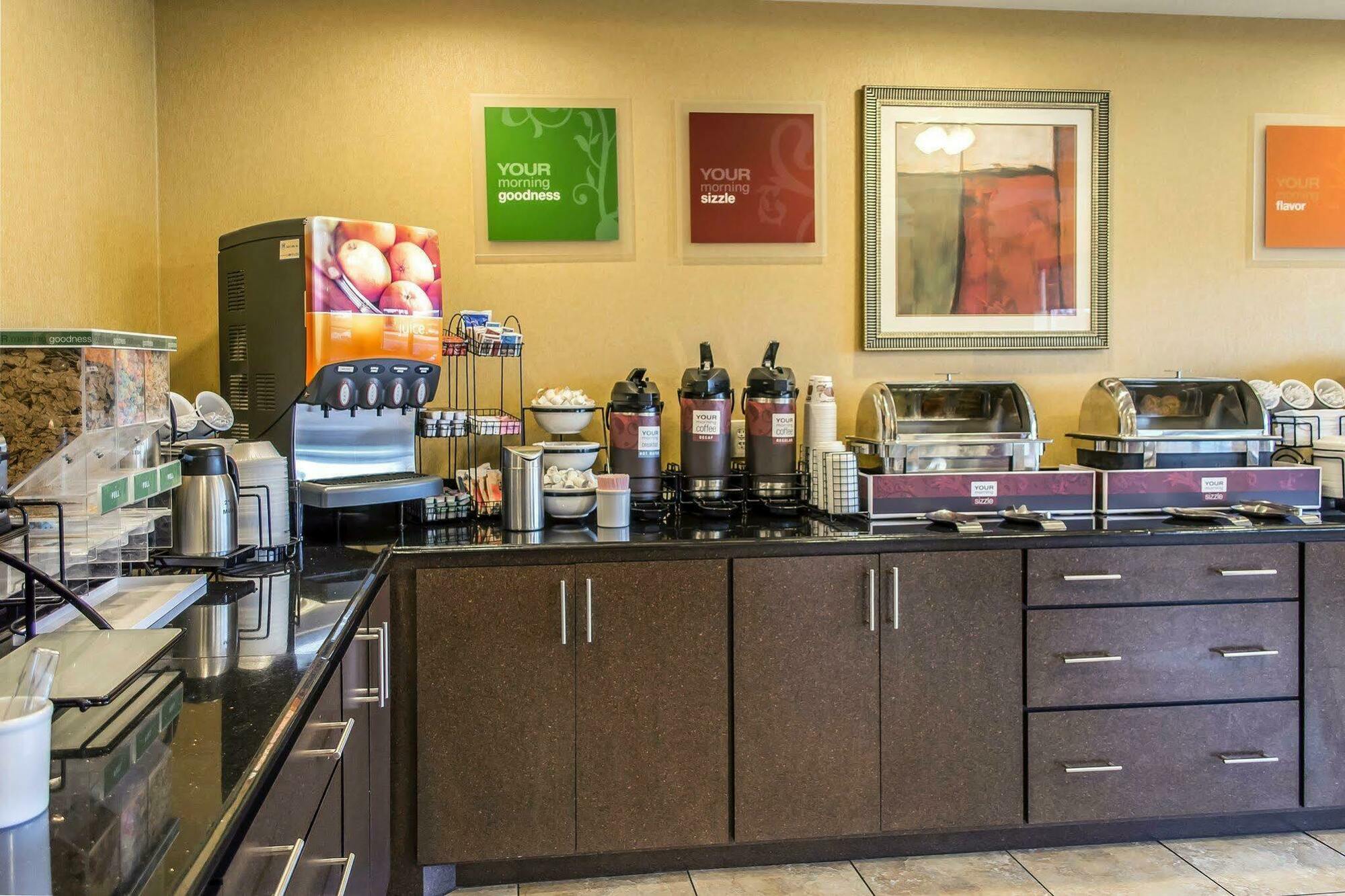 Comfort Inn & Suites Franklin East Bagian luar foto